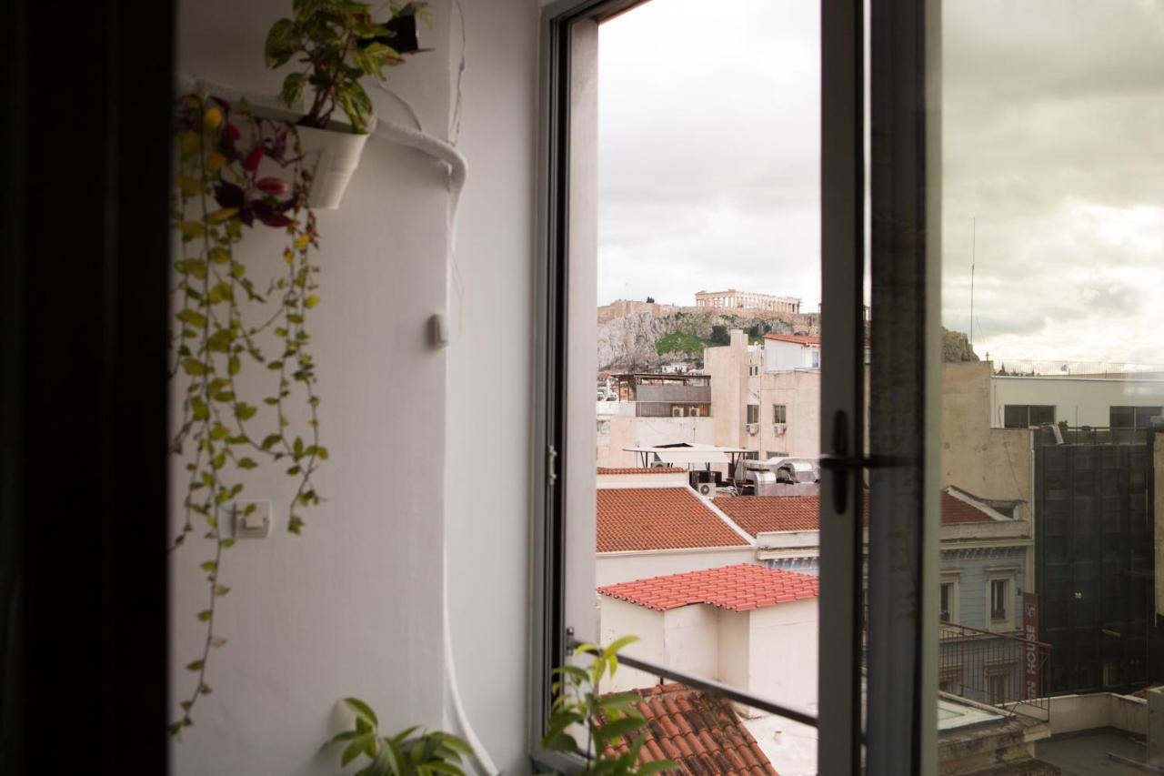 Apartamento Mosaics Aprtm In Parliament Square With Acropolis View Atenas Exterior foto