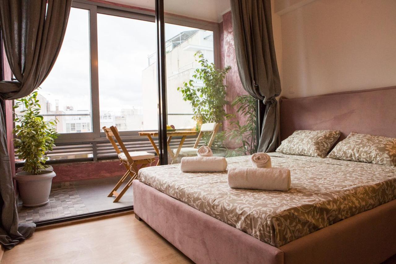 Apartamento Mosaics Aprtm In Parliament Square With Acropolis View Atenas Exterior foto